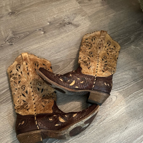 Corral Boots - Picture 6 of 7